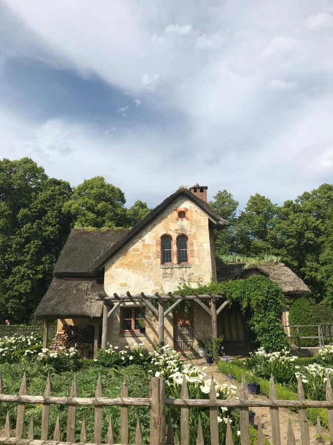 Les Mansardes Du Roi - Tout Proche Chateau Versalles Exterior foto